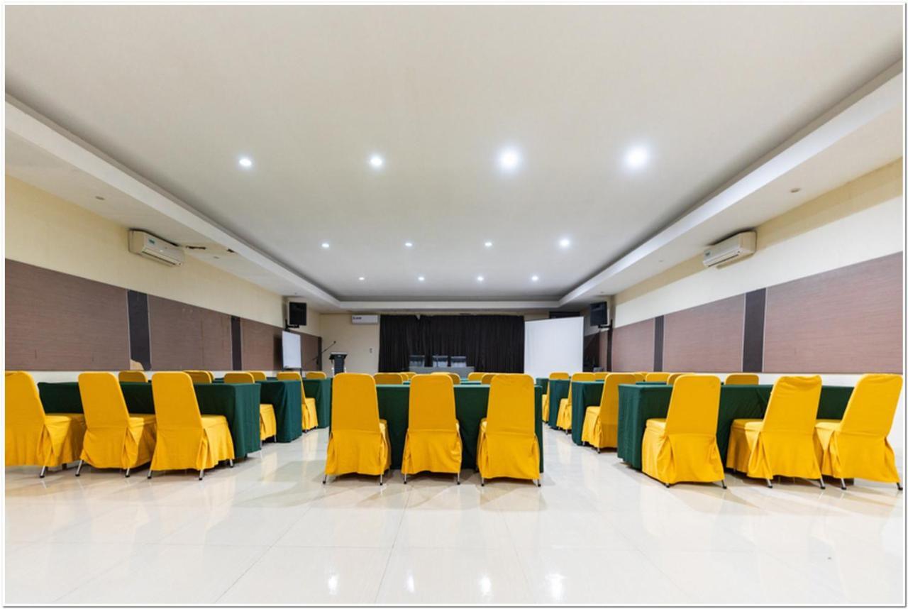 เรดดอร์ซ พลัส แอท เฮอร์ตัสนิง แอเรีย Hotel มากาซาร์ ภายนอก รูปภาพ